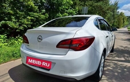 Opel Astra J, 2013 год, 700 000 рублей, 5 фотография