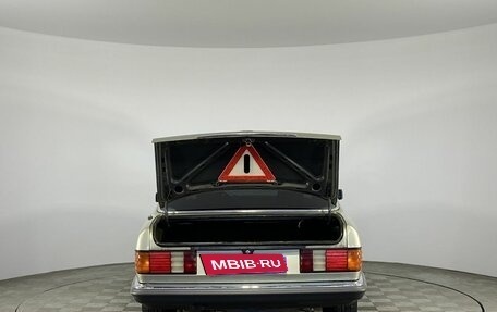 Mercedes-Benz S-Класс, 1984 год, 550 000 рублей, 8 фотография