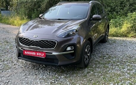 KIA Sportage IV рестайлинг, 2020 год, 2 700 000 рублей, 3 фотография