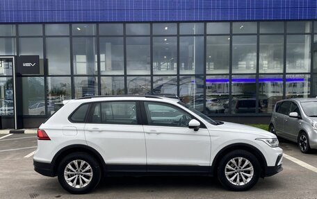 Volkswagen Tiguan II, 2021 год, 2 699 000 рублей, 5 фотография