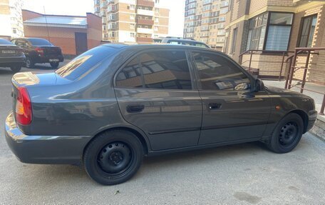 Hyundai Accent II, 2011 год, 680 000 рублей, 2 фотография