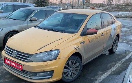 Volkswagen Polo VI (EU Market), 2017 год, 950 000 рублей, 2 фотография