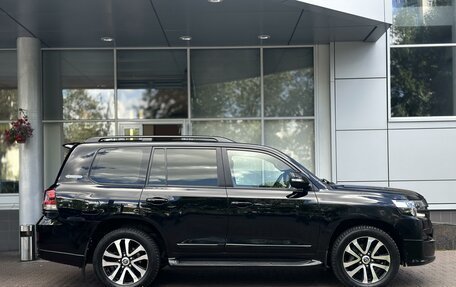 Toyota Land Cruiser 200, 2018 год, 8 149 000 рублей, 10 фотография