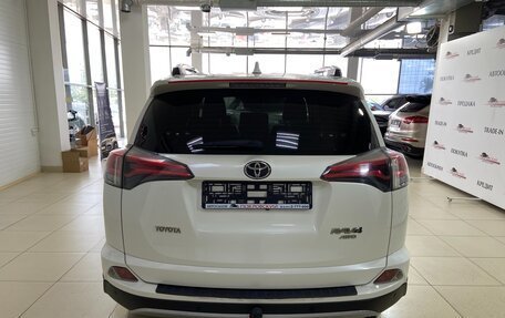 Toyota RAV4, 2016 год, 2 980 000 рублей, 10 фотография