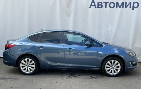 Opel Astra J, 2013 год, 840 000 рублей, 4 фотография