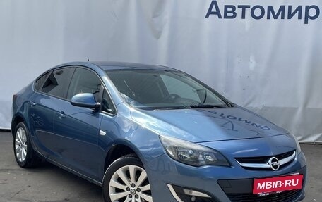 Opel Astra J, 2013 год, 840 000 рублей, 3 фотография