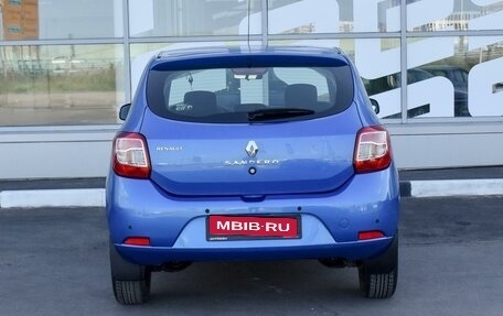 Renault Sandero II рестайлинг, 2015 год, 980 000 рублей, 4 фотография