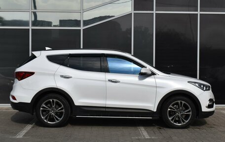 Hyundai Santa Fe III рестайлинг, 2017 год, 3 070 000 рублей, 5 фотография