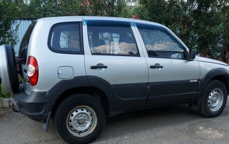 Chevrolet Niva I рестайлинг, 2012 год, 533 000 рублей, 3 фотография