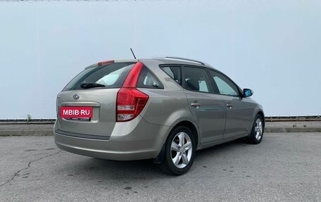 KIA cee'd I рестайлинг, 2010 год, 890 000 рублей, 2 фотография