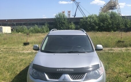 Mitsubishi Outlander III рестайлинг 3, 2007 год, 1 000 099 рублей, 2 фотография