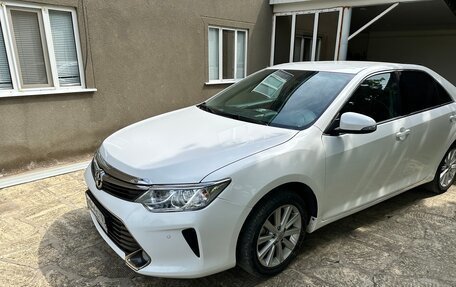 Toyota Camry, 2015 год, 2 000 000 рублей, 2 фотография