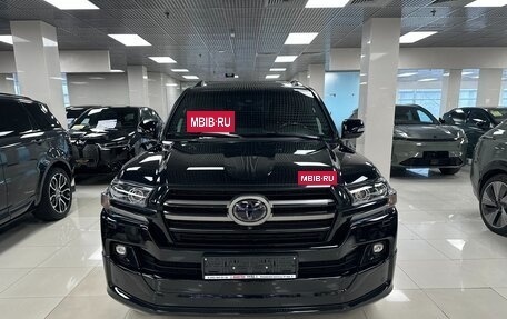 Toyota Land Cruiser 200, 2018 год, 6 795 000 рублей, 3 фотография