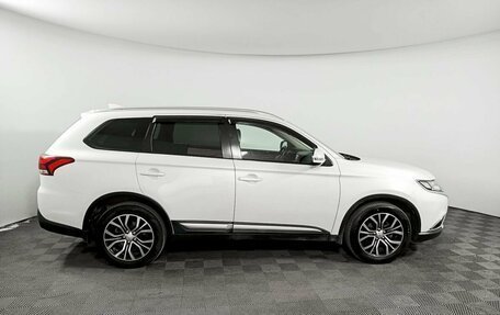 Mitsubishi Outlander III рестайлинг 3, 2017 год, 2 640 000 рублей, 4 фотография