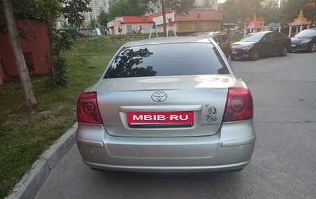 Toyota Avensis III рестайлинг, 2005 год, 730 000 рублей, 5 фотография