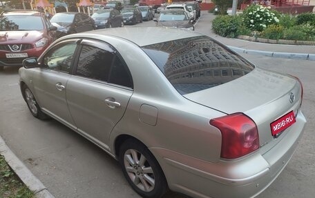 Toyota Avensis III рестайлинг, 2005 год, 730 000 рублей, 6 фотография