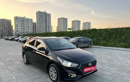 Hyundai Solaris II рестайлинг, 2018 год, 1 100 000 рублей, 5 фотография