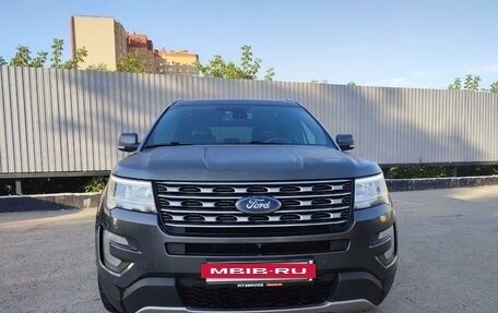 Ford Explorer VI, 2017 год, 3 100 000 рублей, 2 фотография