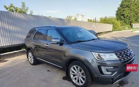 Ford Explorer VI, 2017 год, 3 100 000 рублей, 6 фотография