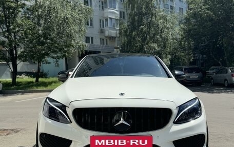 Mercedes-Benz C-Класс, 2017 год, 3 100 000 рублей, 2 фотография