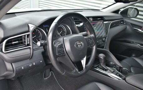 Toyota Camry, 2021 год, 3 155 000 рублей, 12 фотография