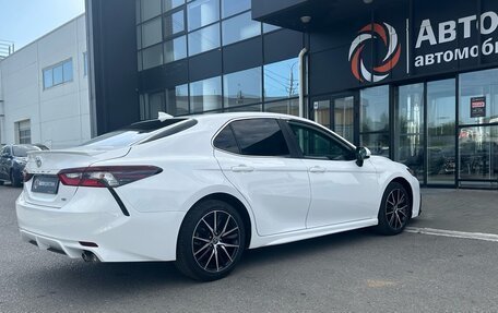 Toyota Camry, 2021 год, 2 980 000 рублей, 4 фотография