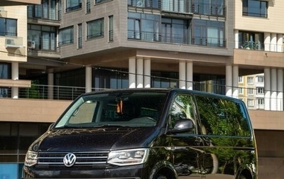 Volkswagen Multivan T6 рестайлинг, 2018 год, 5 900 000 рублей, 1 фотография