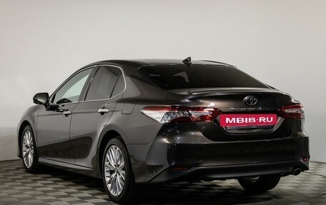 Toyota Camry, 2018 год, 2 969 000 рублей, 7 фотография