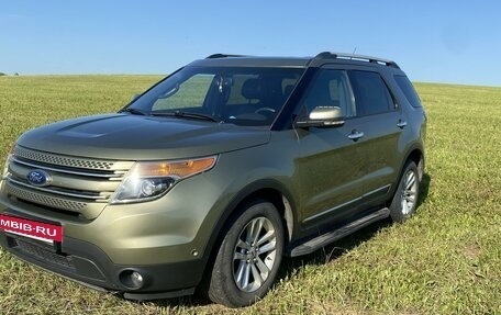 Ford Explorer VI, 2014 год, 2 100 000 рублей, 2 фотография