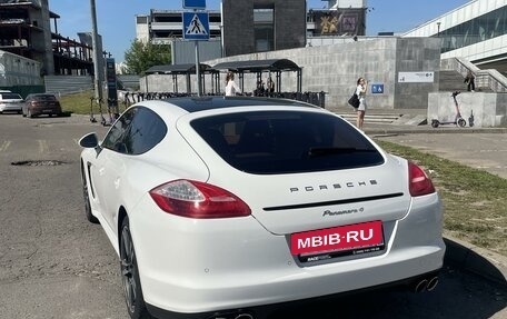 Porsche Panamera II рестайлинг, 2012 год, 2 950 000 рублей, 4 фотография