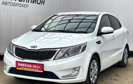 KIA Rio III рестайлинг, 2014 год, 900 000 рублей, 3 фотография