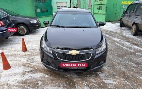 Chevrolet Cruze II, 2012 год, 900 000 рублей, 3 фотография