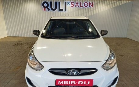 Hyundai Solaris II рестайлинг, 2011 год, 830 000 рублей, 2 фотография