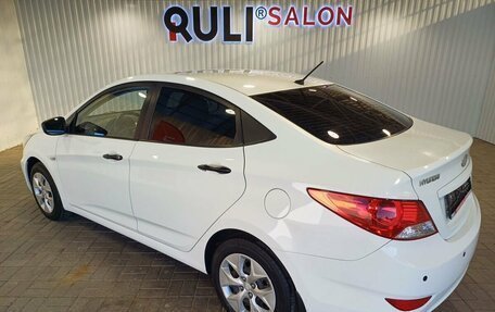 Hyundai Solaris II рестайлинг, 2011 год, 830 000 рублей, 6 фотография