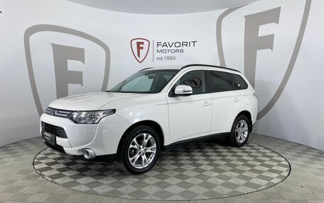 Mitsubishi Outlander III рестайлинг 3, 2012 год, 1 929 000 рублей, 1 фотография