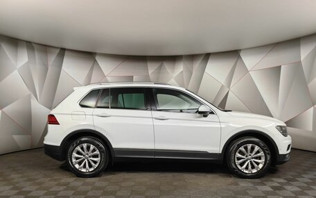 Volkswagen Tiguan II, 2017 год, 1 985 000 рублей, 6 фотография