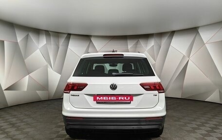 Volkswagen Tiguan II, 2017 год, 1 985 000 рублей, 8 фотография