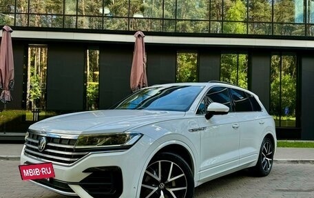 Volkswagen Touareg III, 2020 год, 4 550 000 рублей, 3 фотография