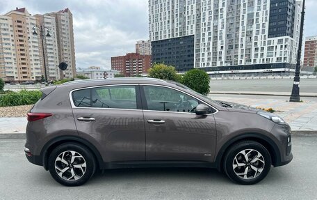 KIA Sportage IV рестайлинг, 2020 год, 2 295 000 рублей, 7 фотография