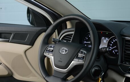 Hyundai Elantra VI рестайлинг, 2017 год, 1 349 000 рублей, 10 фотография