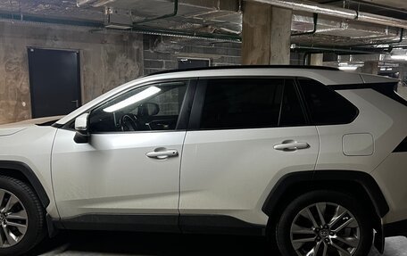 Toyota RAV4, 2021 год, 4 690 000 рублей, 6 фотография