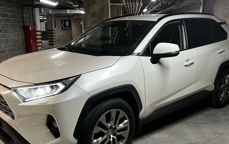 Toyota RAV4, 2021 год, 4 690 000 рублей, 12 фотография