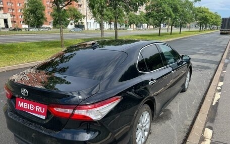 Toyota Camry, 2018 год, 2 750 000 рублей, 1 фотография