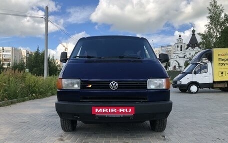 Volkswagen Transporter T4, 1993 год, 455 000 рублей, 2 фотография