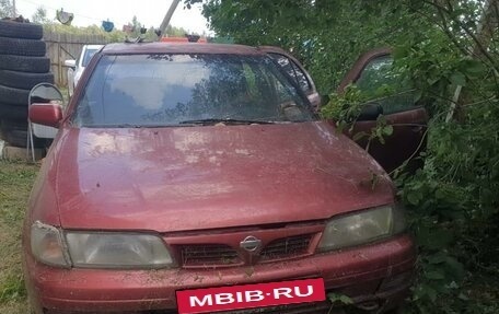 Nissan Almera, 1996 год, 15 000 рублей, 1 фотография