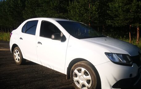 Renault Logan II, 2018 год, 700 000 рублей, 2 фотография