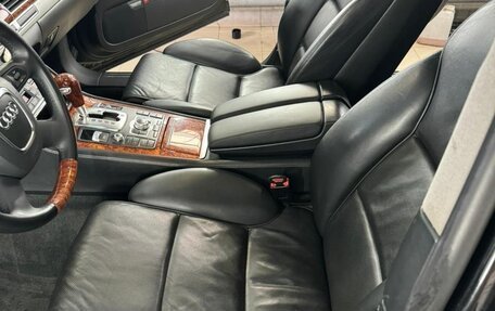 Audi A8, 2005 год, 1 650 000 рублей, 6 фотография