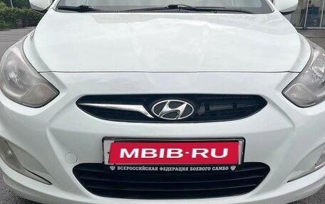 Hyundai Solaris II рестайлинг, 2012 год, 850 000 рублей, 1 фотография