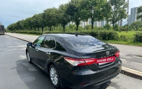 Toyota Camry, 2018 год, 2 750 000 рублей, 2 фотография