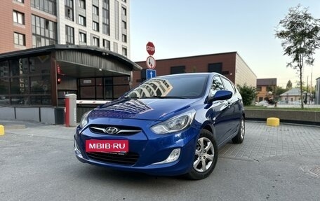 Hyundai Solaris II рестайлинг, 2013 год, 849 000 рублей, 3 фотография